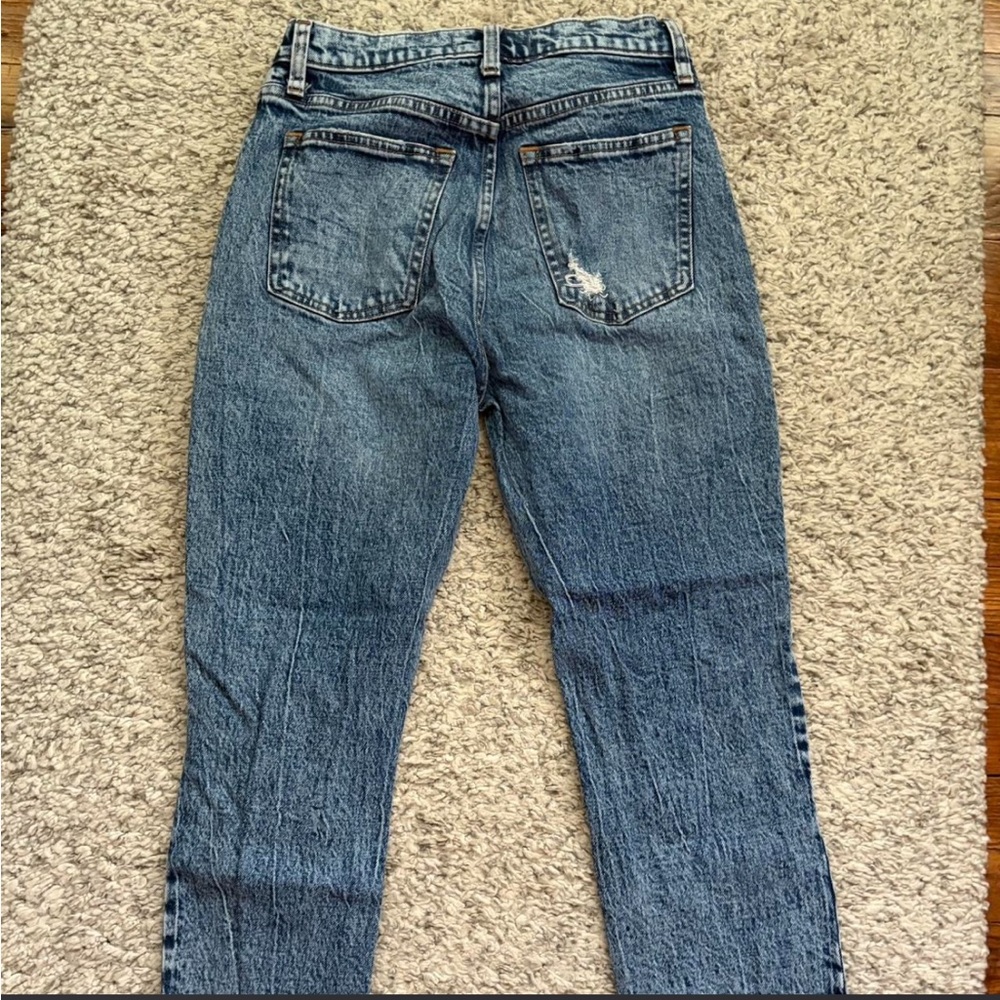A&F The Mom High Rise Jeans
